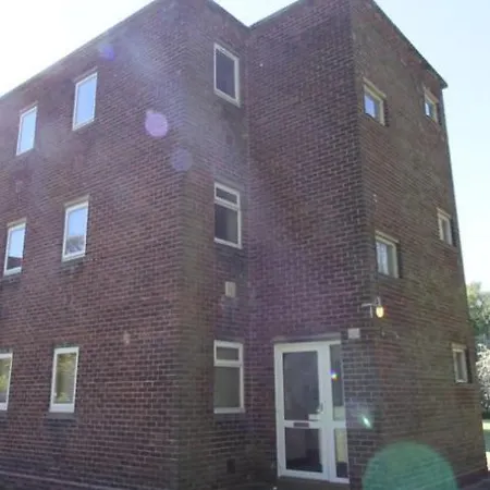No23 - Bright & Spacious 2nd Floor Flat - Pet Friendly Stanwix