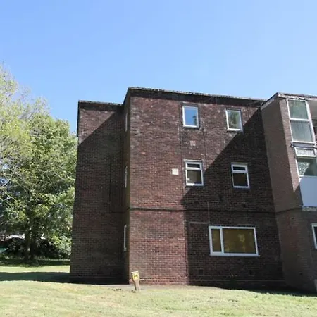 No23 - Bright & Spacious 2nd Floor Flat - Pet Friendly Stanwix