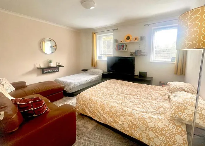 公寓 No23 - Bright & Spacious 2nd Floor Flat - Pet Friendly - Noon Check Out *